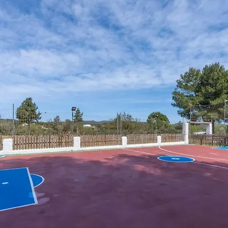 Casa Con Piscina, Jardin Y Juegos Exteriores * Montecristo