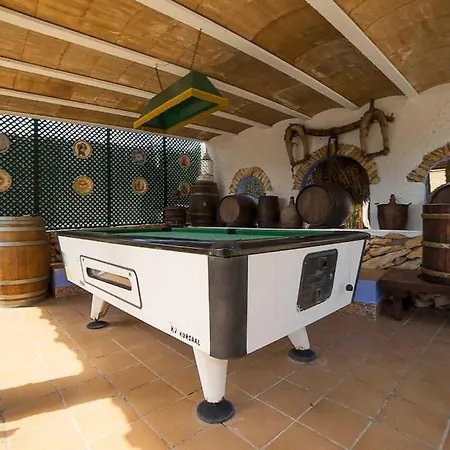 Casa Con Piscina, Jardin Y Juegos Exteriores Holiday home Montecristo