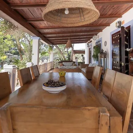 Holiday home Casa Con Piscina, Jardin Y Juegos Exteriores