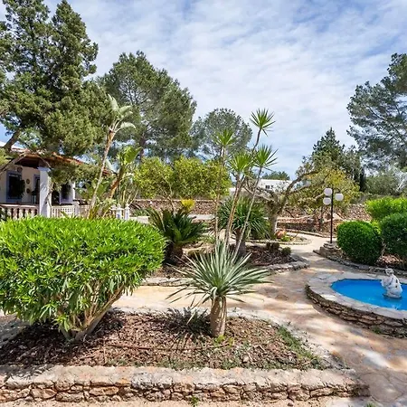 Casa Con Piscina, Jardin Y Juegos Exteriores Holiday home *